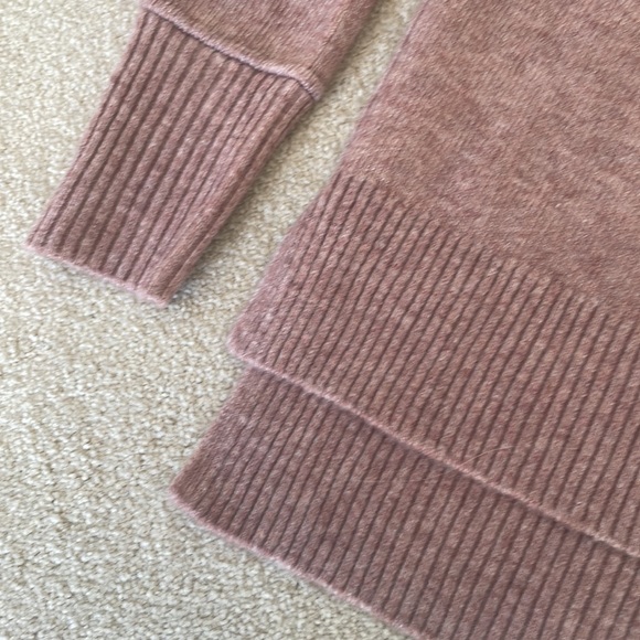 NWT Vince Camuto rose sweater size MP - Picture 3 of 12